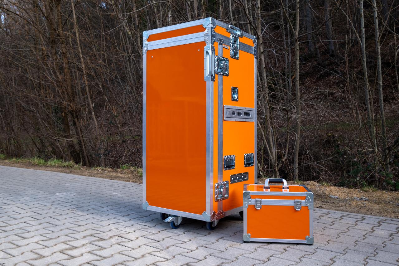 Orange Turnierschränke der Edelstein-Linie