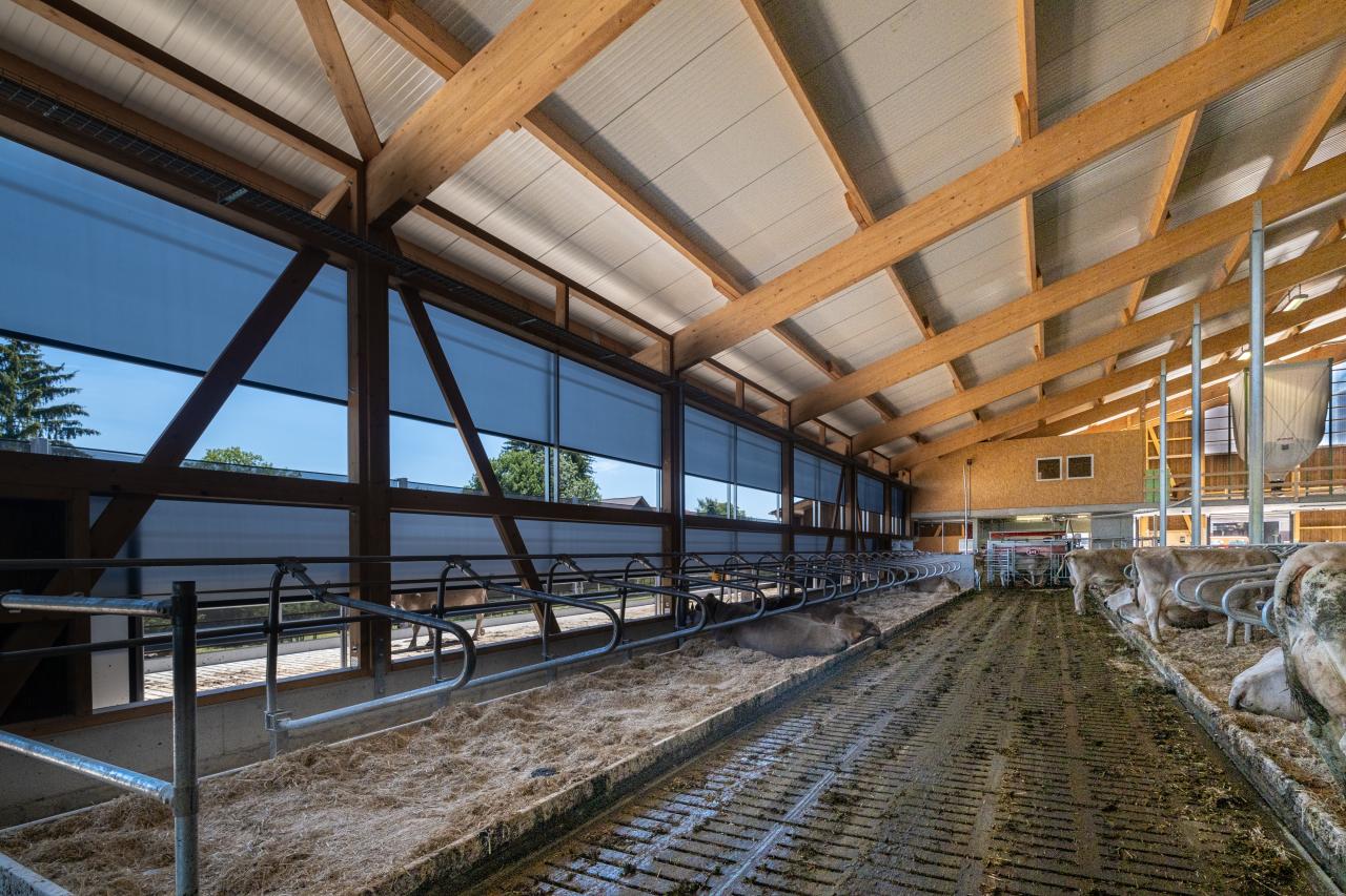 seitenlueftungssystem-von-innen-stallbau