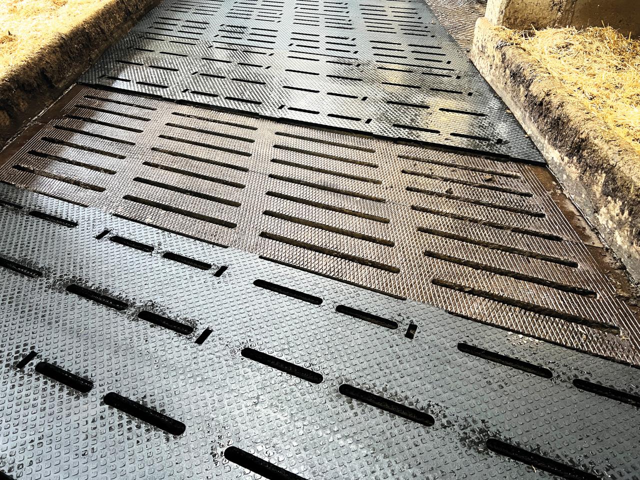 43.100110#2#espaFlex im Stall 12#schwarz