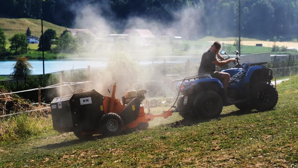 032.600101#2#PaddockCleaner 7#orange