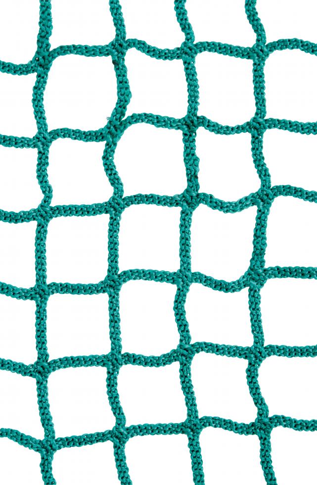 Eine Detailansicht aus eines grünen Futtersparnetzes, mit quadratischen Netzausspaarungen