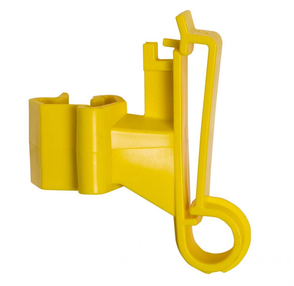 Ein aus gelbem Kunststoff hergestellter Clip für das T-Post-System mit leicht abstehender Lasche für die Befestigung von Breitbändern, unten endend in Wölbung, Seitenansicht