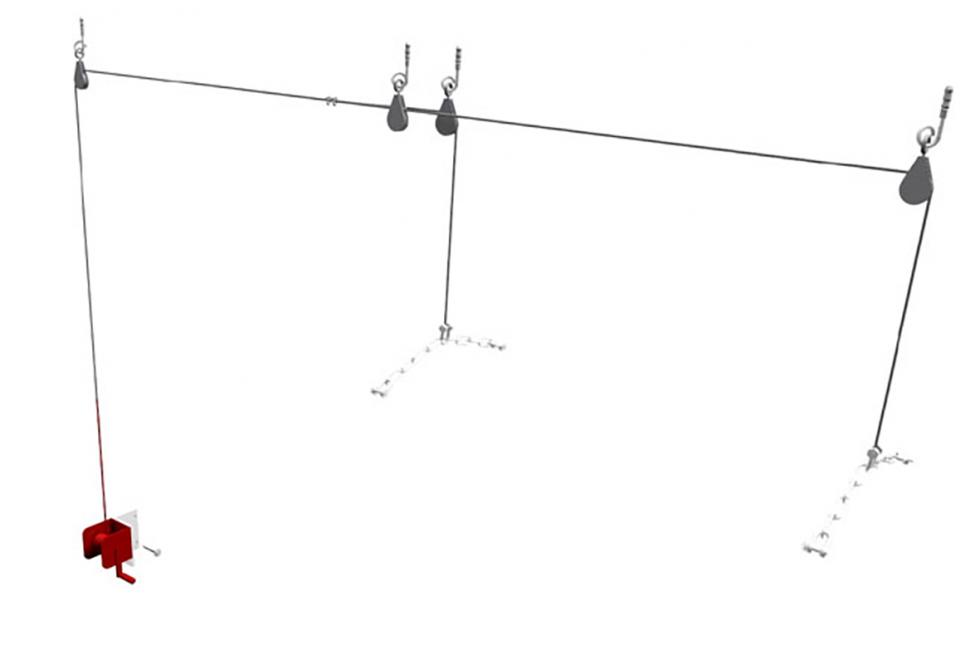 Ein roter Handlift mit senkrecht abgehendem Seil welches nach der ersten Umlenkrolle weiter grade verläuft und über zwei Umlenkrollen  in jeweils zwei nach unten gehenden Seilen mit endlicher Zweiteil