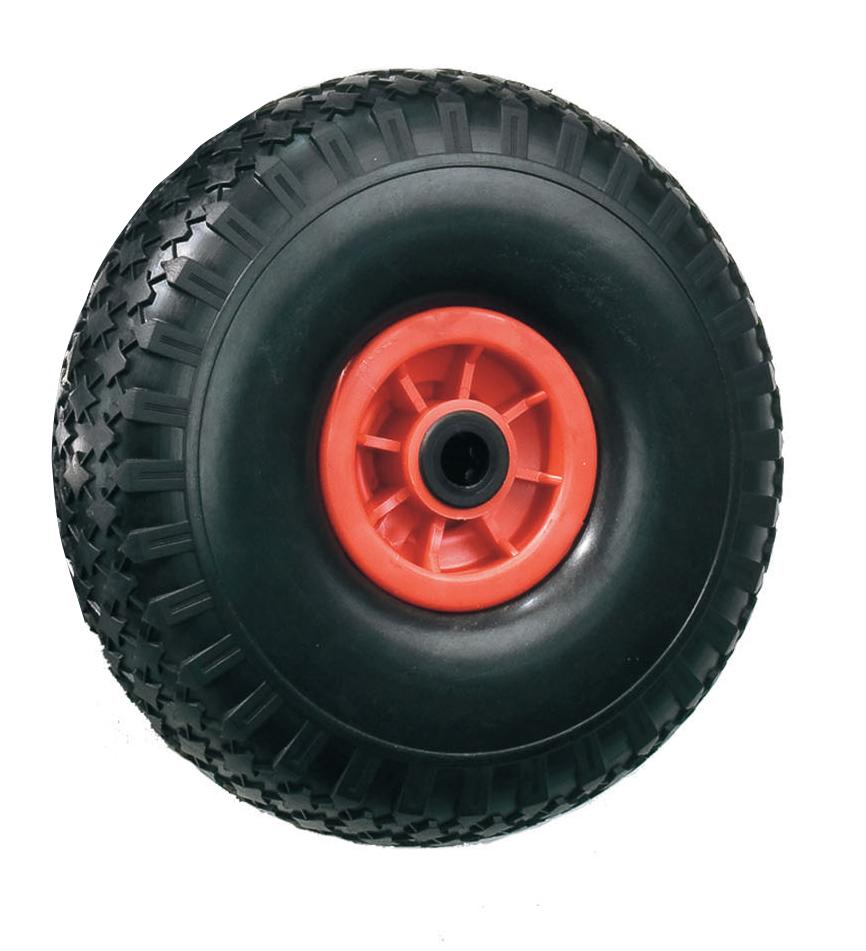 Ein PU-Rad, schwarzer Reifen mit Rillen in Zick-Zack Linien, Felge rot lackiert mit acht Querstreben, Draufsicht, ca. ein Zehntel des Rads wurde ausgeschnitten und ein Nagel durch den massiven Gummite